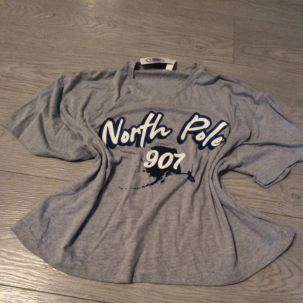 Gray "North Pole 907" Graphic T-Shirt